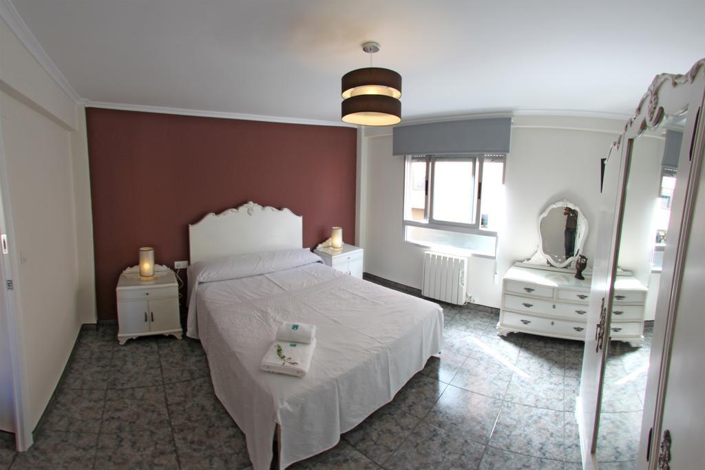 Apartamento El Mirlo Blanco Villena Luaran gambar