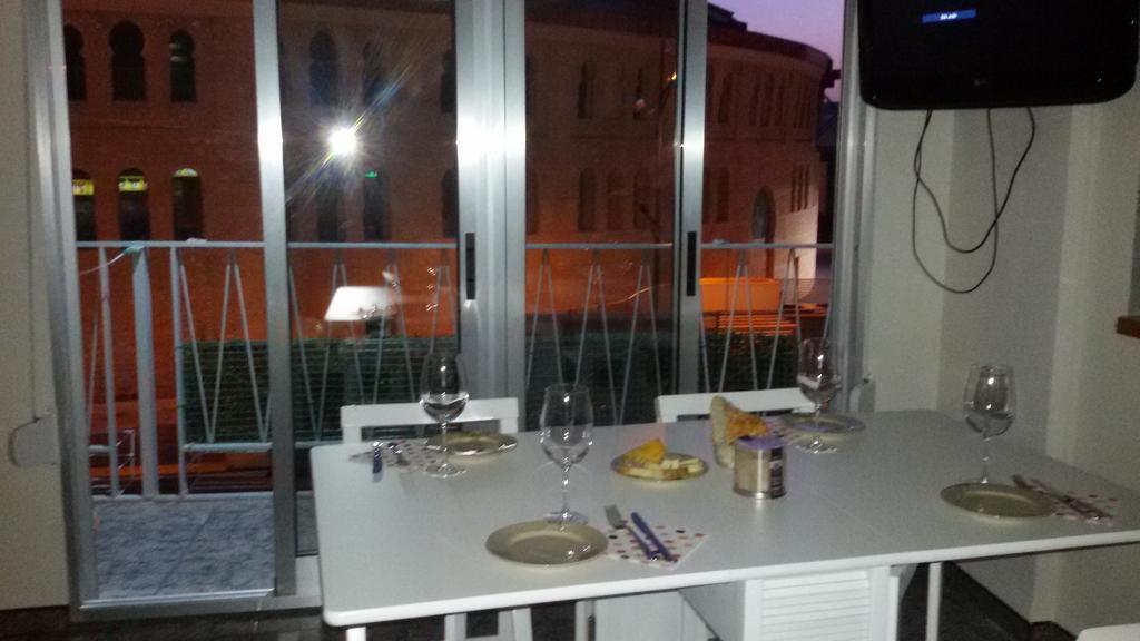 Apartamento El Mirlo Blanco Villena Luaran gambar