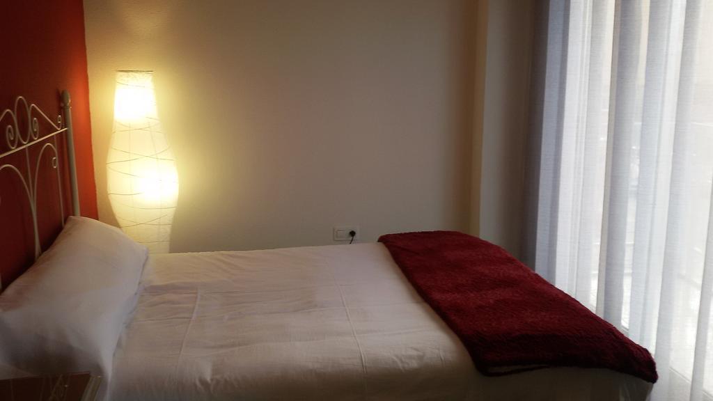 Apartamento El Mirlo Blanco Villena Luaran gambar